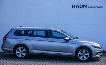 Volkswagen Passat B8 Variant Facelifting 2.0 TDI SCR 150KM 2023 Volkswagen Passat 2.0TDI 150KM DSG Elegance Grzana szyba Virtual cockpit E, zdjęcie 7