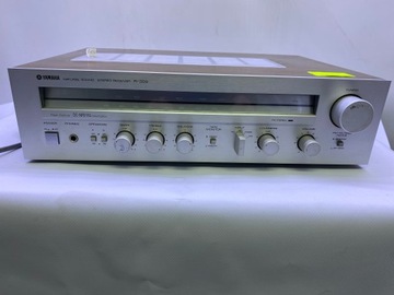 Amplituner Yamaha 300 2.0 srebrny
