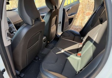 Volvo XC60 I SUV Facelifting 2.0 T5 DRIVE-E 245KM 2016 Volvo XC 60 Volvo XC 60 T5 Drive-E Ocean Race 2.0 Benzyna 245KM, zdjęcie 12