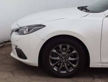 Mazda 3 III Hatchback Facelifting 2.0 SKYACTIV-G 120KM 2016 Mazda 3 2.0 Skyactiv-G, Serwis ASO, Skóra, Xenon, zdjęcie 11