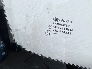 AUDI Q2 2015- SKLO (OKNO) PŘEDNÍ SENSOR NOVÁ