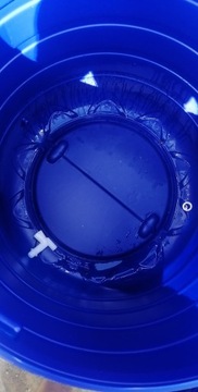 РЕЗЕРВУАР ДЛЯ ВОДЫ ОБЪЕМОМ 300 Л С ЛЕНТОЧНЫМ КОНТЕЙНЕРОМ ДЛЯ ДОЖДЕВОЙ ВОДЫ FAP