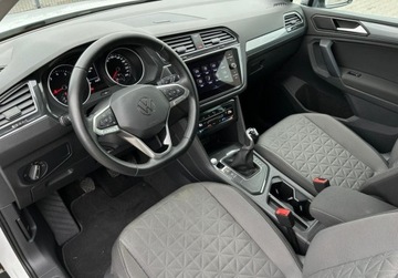 Volkswagen Tiguan II SUV Facelifting 1.5 TSI 150KM 2022 Volkswagen Tiguan Life, ACC, Kamera cofania, Bezwypadkowy, Salon PL, 1 wl., zdjęcie 7