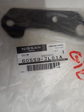 DRŽÁK PANTY KAPOTY NISSAN GTR 370Z 60559-JL01A