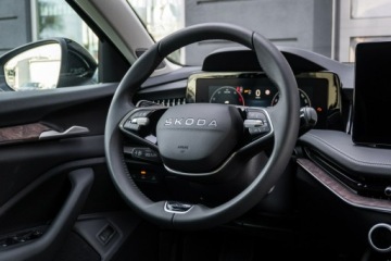 Skoda Superb IV Liftback 2.0 TDI 193KM 2025 Škoda Superb Skoda Superb L&amp;K 2.0 TDI 193 KM, zdjęcie 33