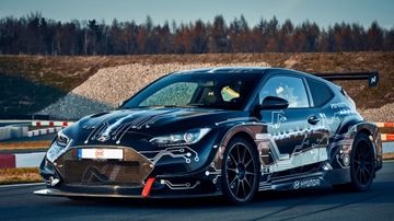 Рамка номерного знака HYUNDAI 1 шт., без винтов.