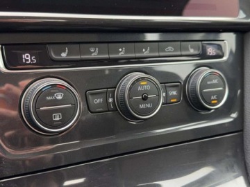 Volkswagen Golf VII Variant Facelifting 1.5 TSI ACT 150KM 2019 Volkswagen Golf Variant ACC LED Bluetooth Czujniki parkowania Podgrzewana, zdjęcie 20