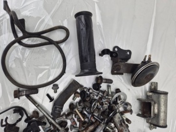 YAMAHA XJ6 F 09 - 16 ВИНТОВ КРЕПЛЕНИЯ РОГА МИКС