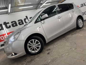 Toyota Verso Minivan 1.8 Valvematic 147KM 2010 Toyota Verso rodzinne 7 osobowe auto w automacie 1.8 benzyna bezwypadkowy, zdjęcie 9