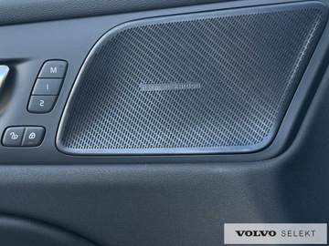 Volvo S60 III Sedan Facelifting 2.0 B5 250KM 2024 Volvo S60 FV23% B5B Ultimate Dark AWD Full-LED Pan, zdjęcie 31