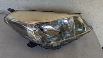 LAMPA PRZEDNIA PRZÓD PRAWA TOYOTA YARIS III