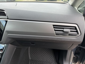 Volkswagen Touran III 2023 Volkswagen Touran Volkswagen Touran 2.0 TDI 150 KM, zdjęcie 38