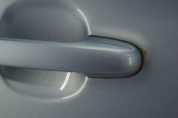 ДВЕРЬ ПЕРЕДНЯЯ ПРАВАЯ HYUNDAI I20 И ПОДЪЕМНИК 5D XEU