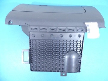 ПЕРЧАТКА ПАССАЖИРСКАЯ SKODA RAPID 5JB857097 ЕВРОПА