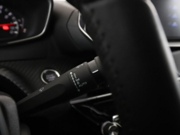 Peugeot 2008 II SUV 1.2 PureTech 100KM 2022 Peugeot 2008 klima auto kamera i czujniki, zdjęcie 31