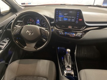 Toyota C-HR I Crossover Facelifting 1.8 Hybrid 122KM 2021 Toyota C-HR 1.8 Hybrid Style Toyota C-HR 1.8 Style, zdjęcie 2