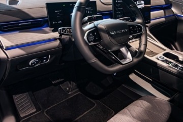 Chery Tiggo 8 SUV PHEV 1.5 T-GDI DHE 279KM 2025 CHERY TIGGO 8 Prestige Super Hybrid 1.5 T-GDI 279KM 7os. 2025, zdjęcie 8