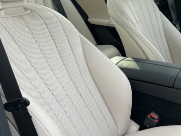 Mercedes Klasa E W214 Sedan 2.0 220d 197KM 2025 E Klasa 220 d 4-Matic AMG 2.0 (197KM) 2025, zdjęcie 5