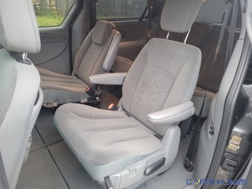 Chrysler Grand Voyager 2005 Chrysler Grand Voyager 2.8CRDi Automat 2.8 Diesel 150KM, zdjęcie 11