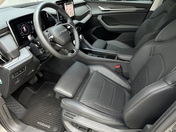 Skoda Kodiaq II SUV 2.0 TDI SCR 193KM 2025 Skoda Kodiaq 2.0TDI 193KM 4X4 Selection DSG l Paki, zdjęcie 10