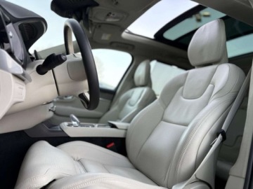 Volvo XC90 II SUV Plug-In Facelifting 2024 2.0 T8  455KM 2026 VOLVO XC90 T8 AWD Plug-In Hybrid Ultra Bright 2.0 (455KM) 2026, zdjęcie 3