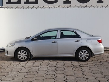Toyota Corolla X Sedan Facelifting 1.6 Valvematic 132KM 2011 Toyota Corolla 1.6 Valvematic, Salon Polska, zdjęcie 2
