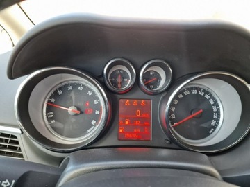 Opel Zafira C Tourer 1.4 Turbo ECOTEC 140KM 2016 Opel Zafira 1.4 Turbo Benzyna Kamera Grzane Fotele, zdjęcie 31