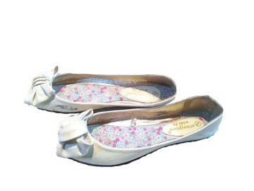 Atmosphere wide hotsell fit shoes