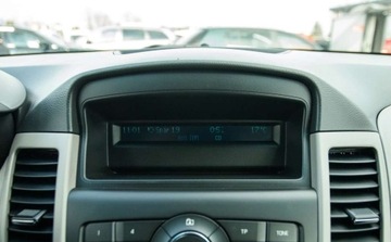 Chevrolet Cruze 2011 Chevrolet Cruze 1.6 benzyna 113KM sedan klimatyzacja hamulce i opony bdb, zdjęcie 17