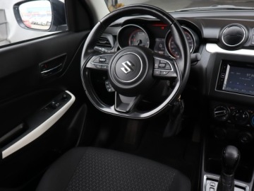 Suzuki Swift VI Hatchback Facelifting 1.2 DualJet SHVS 83KM 2021 Suzuki Swift 1.2, Salon Polska, 1. Właściciel, zdjęcie 6
