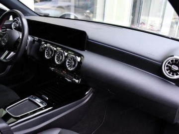 Mercedes Klasa A W177/V177 Hatchback Facelifting 1.3 200 163KM 2025 MERCEDES-BENZ A Klasa 200 AMG Line 1.3 (163KM) 2025, zdjęcie 8