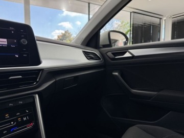 Volkswagen T-Roc I SUV Facelifting 1.5 TSI ACT 150KM 2023 Volkswagen T-Roc Life Kamera cofania LED CarPlayAndroid Auto Asystent, zdjęcie 24