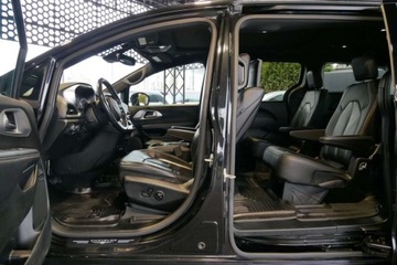 Chrysler Pacifica II 3.6 V6 291KM 2018 Chrysler Pacifica 3.6L V6 Pentastar 291KM StowN Go,S,Kam.360,Radar,Panoram, zdjęcie 7