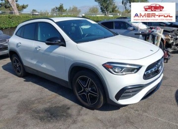 Mercedes GLA II 2022 Mercedes-Benz GLA 2022, 2.0L, 4x4, od ubezpieczalni