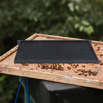 Оборудование для пчеловодства с деревянной рамой