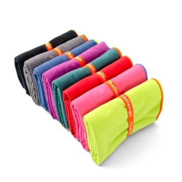 Полотенце Challenge из микрофибры быстросохнущее 80x150 см СИНЕЕ