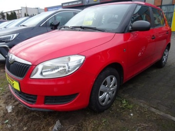 Skoda Fabia II Hatchback Facelifting 1.4 16V 85KM 2014 Škoda Fabia Skoda Fabia 1.4 86KM, krajowy,, zdjęcie 2