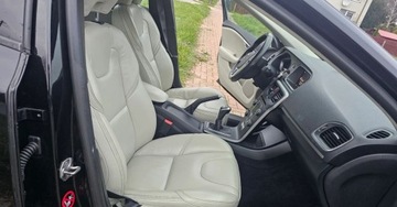 Volvo V40 II Hatchback Facelifting 2.0 D2 120KM 2018 Volvo V40 2018 r. Full LED SKORA nawigacja 2.0 Diesel 120KM, zdjęcie 22