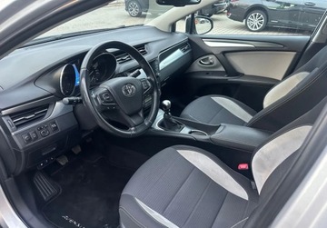Toyota Avensis III Sedan Facelifting 2015 2.0 D-4D 143KM 2018 Toyota Avensis 2.0D4D 143KM 2018r. Premium Salon Polska F-Vat 23 2.0 143KM, zdjęcie 9