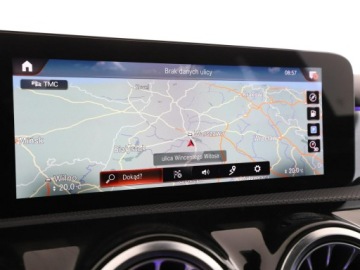 Mercedes Klasa A W177/V177 Sedan Plug-In 1.3 250 e 218KM 2020 Mercedes A 250 phev panorama automat virtual amg, zdjęcie 25