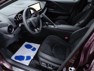 Toyota C-HR II SUV Plug-In 2.0 Hybrid Dynamic Force Plug-in  223KM 2024 Toyota C-HR 2.0 PHEV GR Sport 2.0 Plug-In 223KM GR, zdjęcie 9