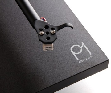 REGA PLANAR 1 P1 MATTE BLACK ПОВОРОТНЫЙ ПРОИГРЫВАТЕЛЬ СО ВСТАВКОЙ