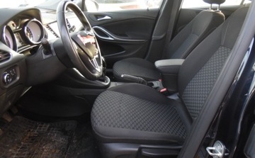 Opel Astra K Hatchback 5d 1.6 CDTI 110KM 2019 Opel Astra 2019r, 1.6 CDTI. Uszkodzony prawy przod. Jezdzi. VAT 23 1.6, zdjęcie 7