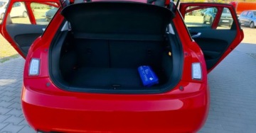 Audi A1 I Hatchback 3d 1.6 TDI 90KM 2013 Audi A1 Sportback 1,6 TDI 90KM Klima Serwis 1.6 Diesel 90KM, zdjęcie 16