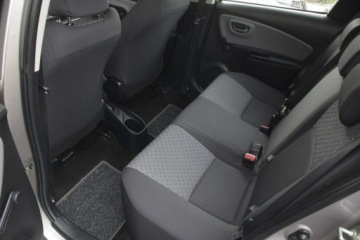 Toyota Yaris III Hatchback 5d Facelifting 1.33 Dual VVT-i 99KM 2015 Toyota Yaris 1.33 Benzyna nawi hak kamera cofania, zdjęcie 28