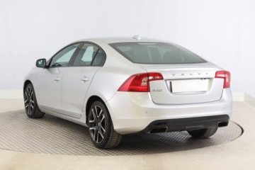 Volvo S60 II Sedan Facelifting 2.0 D3 DRIVE-E 150KM 2017 Volvo S60 D3, Salon Polska, Automat, VAT 23%, zdjęcie 3