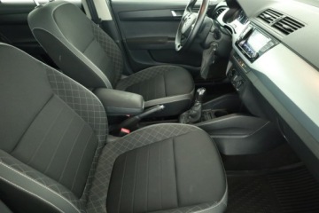 Skoda Fabia III Kombi Facelifting 1.0 TSI 95KM 2021 Skoda Fabia 1.0 TSI, Salon Polska, 1. Właściciel, zdjęcie 6