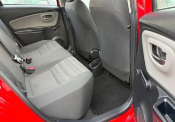 Toyota Yaris III Hatchback 5d Facelifting 1.0 VVT-i 69KM 2016 Toyota Yaris Salon Polska, Serwis ASO, Czujniki park. 1 rej IV 2017r. Gwar, zdjęcie 14