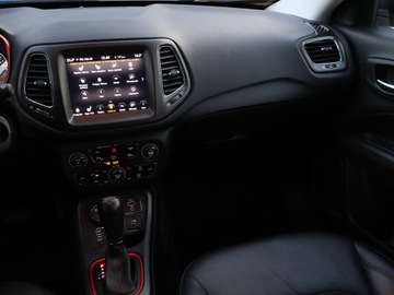 Jeep Compass II SUV 2.0 MJD 170KM 2019 Jeep Compass 2.0 MultiJet, Salon Polska, zdjęcie 7