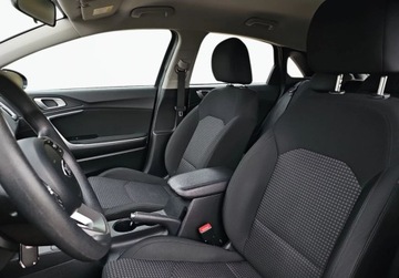 Kia Ceed III Hatchback 1.0 T-GDi 120KM 2020 Kia Ceed SalonPL FV23 Czujniki tyl Grupa Adamowscy Benzyna 120KM, zdjęcie 22